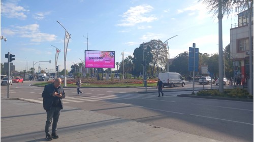 Meme Kanserine Karşı Farkındalık “Olmaz Olmaz Deme Hiç”